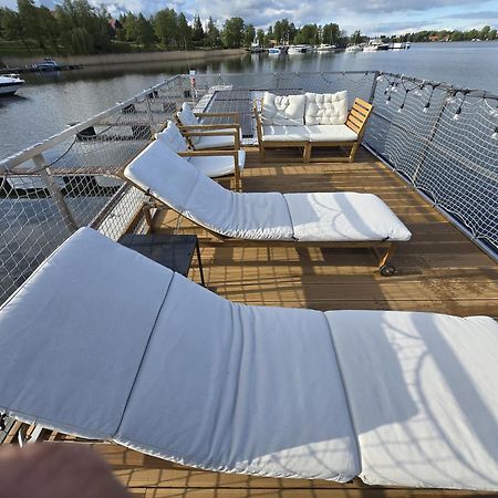 Domek Na Wodzie - Houseboat -Sauna, Taras Na Dachu, Dwie Sypialnie Mikołajki 外观 照片