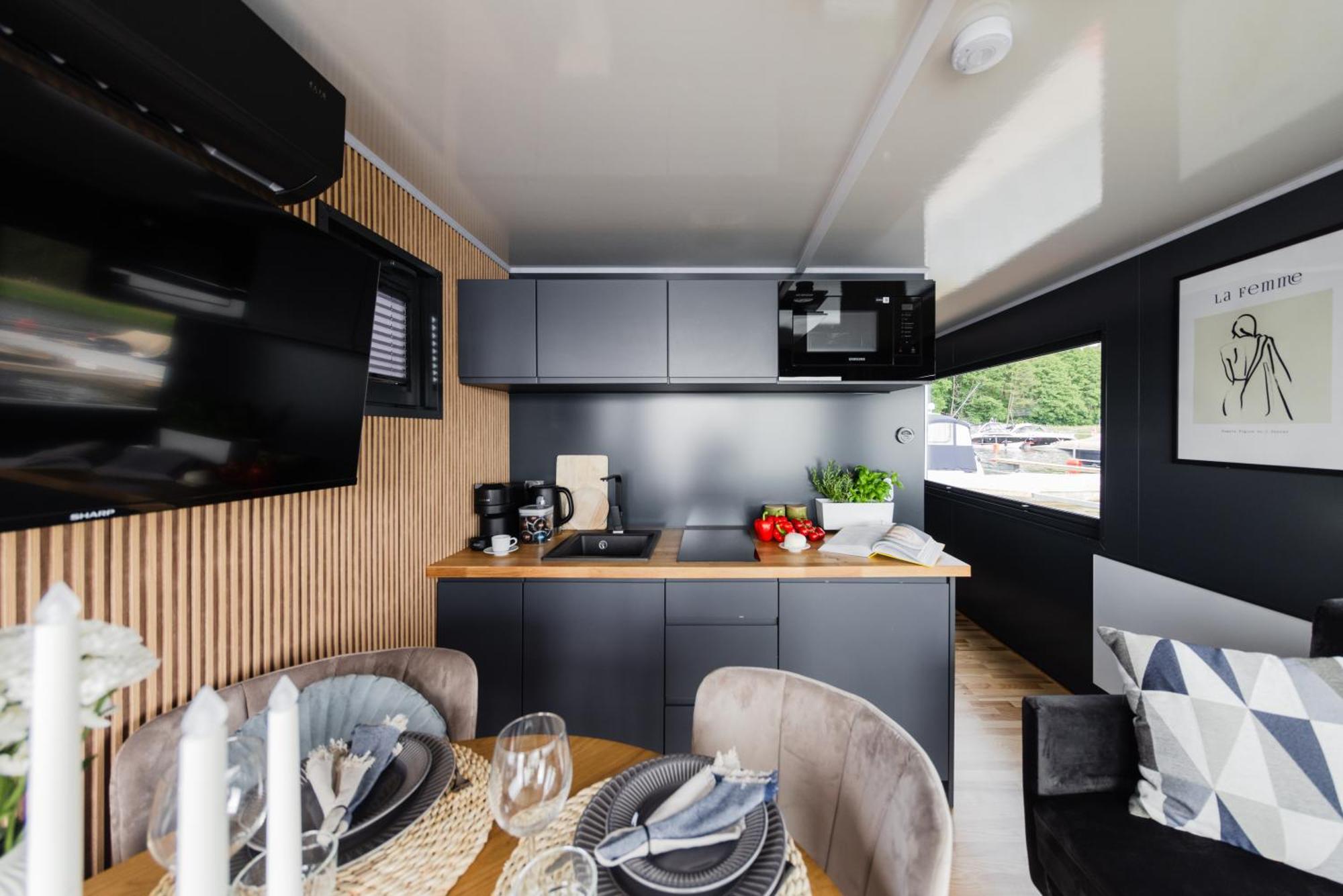 Domek Na Wodzie - Houseboat -Sauna, Taras Na Dachu, Dwie Sypialnie Mikołajki 外观 照片