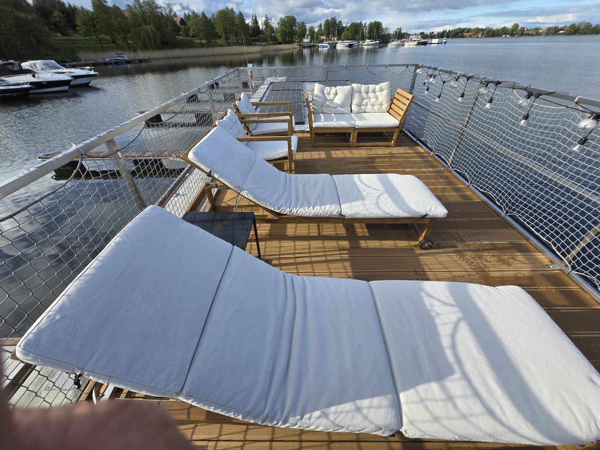 Domek Na Wodzie - Houseboat -Sauna, Taras Na Dachu, Dwie Sypialnie Mikołajki 外观 照片