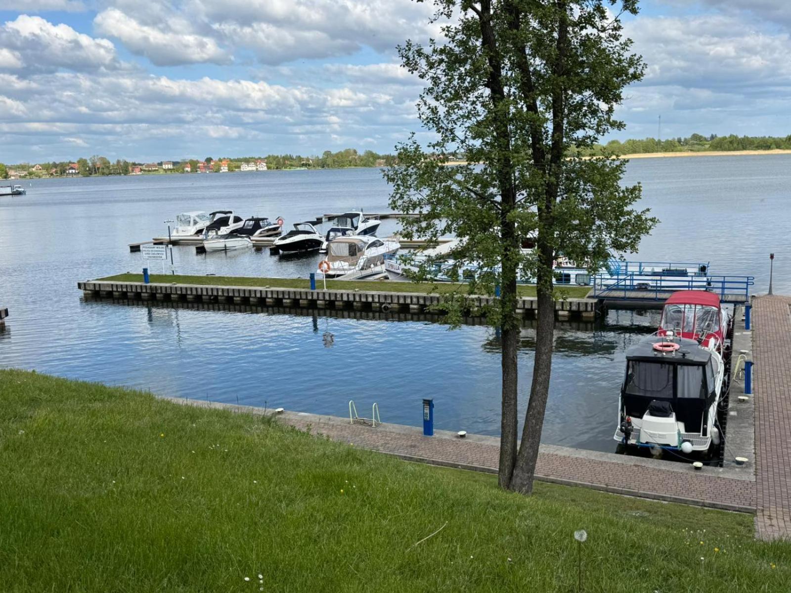 Domek Na Wodzie - Houseboat -Sauna, Taras Na Dachu, Dwie Sypialnie Mikołajki 外观 照片
