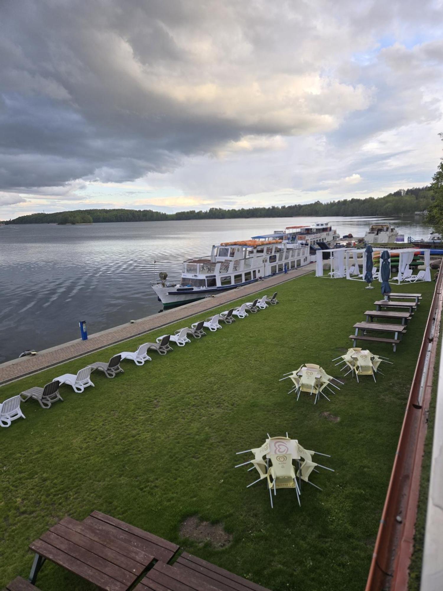 Domek Na Wodzie - Houseboat -Sauna, Taras Na Dachu, Dwie Sypialnie Mikołajki 外观 照片